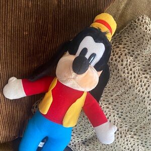 Disneyland Walt Disney World Goofy Plush with Red, Yellow, & Blue Outfit. 19”